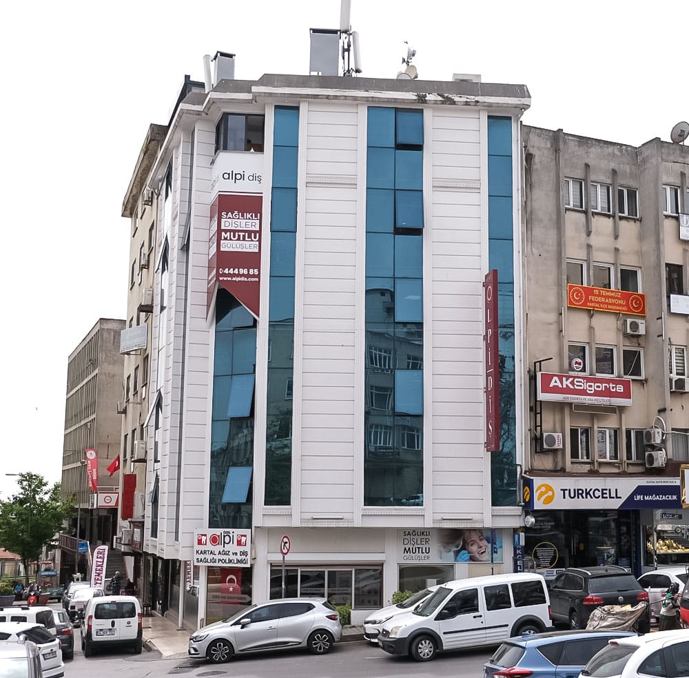 Alpi Diş Kartal